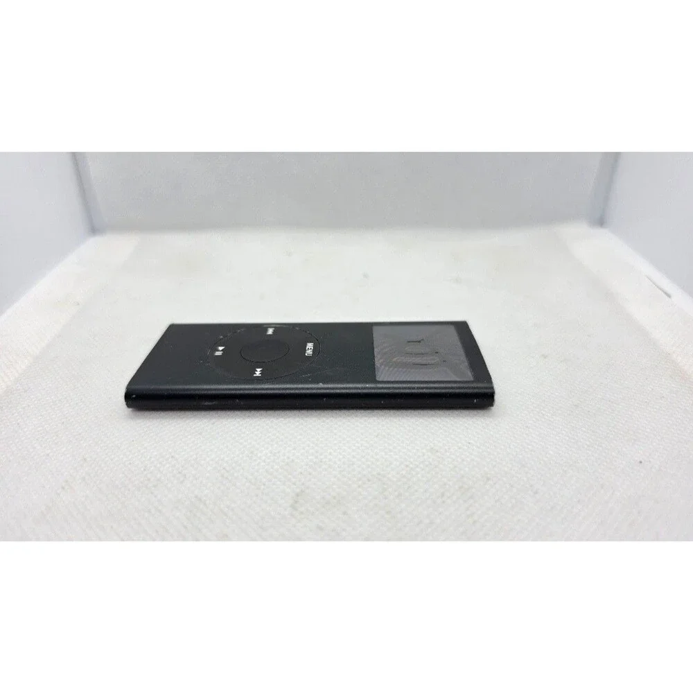 Apple iPod Nano 2nd Generation 8GB Black (A1199) - For Parts/Damaged